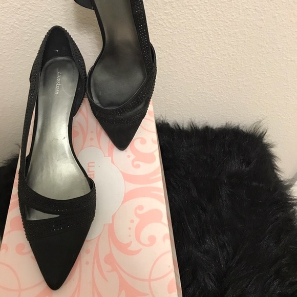 Black Adele Heels Size 9.5 - Picture 3 of 3